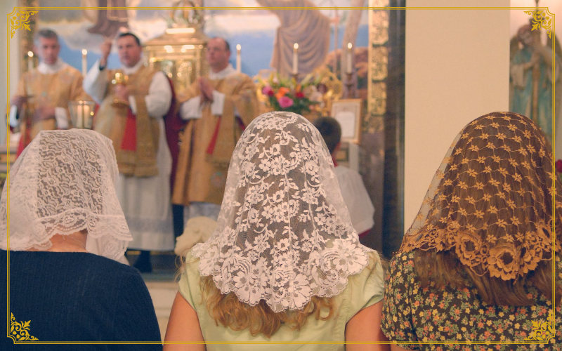 Why a New Generation of Catholic Women Is Wearing Chapel Veils